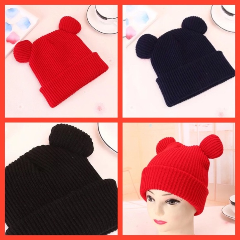 HOST PICK✨DOUBLE POM POM KNIT BLACK OR RED BEANIE-EARS‎